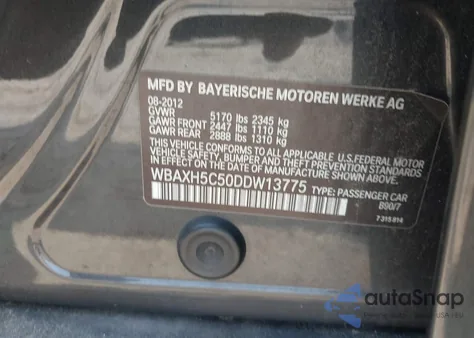 2013 BMW 528I xDrive z USA, uszkodzony, nr VIN WBAXH5C50DDW13775